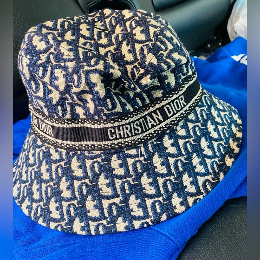 Reposh Canvas Bucket Hat